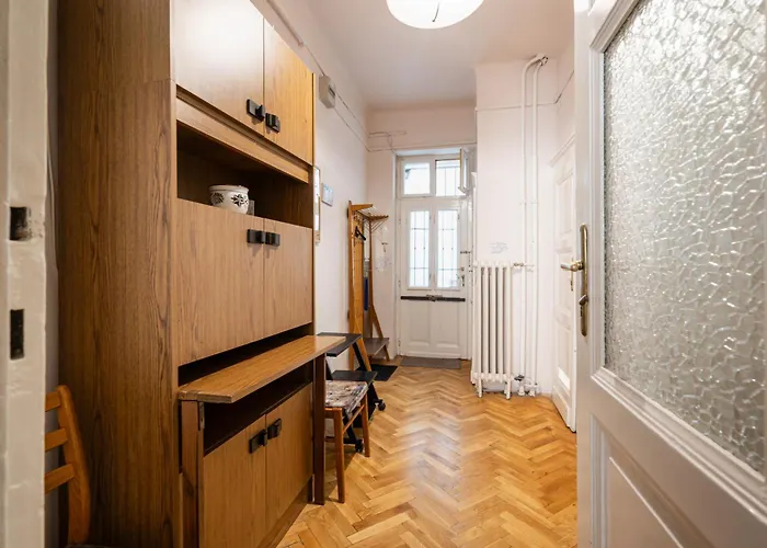 Bpr W21 Retro With Balcony *