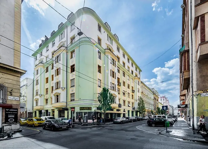 Apartment Bpr W21 Retro With Balcony Budapest