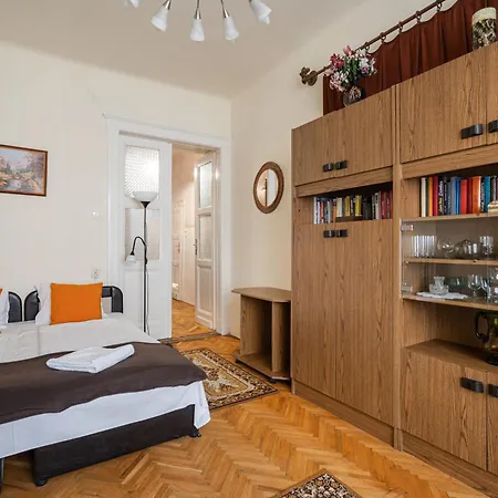 Bpr W21 Retro With Balcony